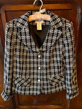 Women's Vintage Versailles Black & White Tweed Blazer with Pearl-Style Button